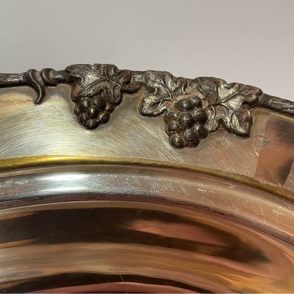 Vintage crescent silver plated oval bread serving dish ornate grape vine  9’x12’ - Picture 10 of 15